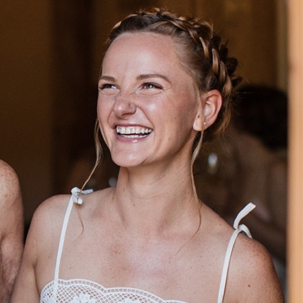 Meet your Posher, Liana